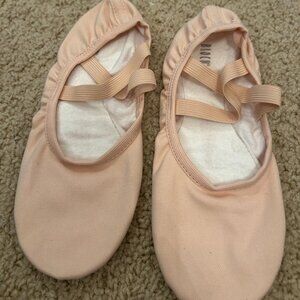 New! Bloch Cavas Pink split sole Ballet shoe 5.5